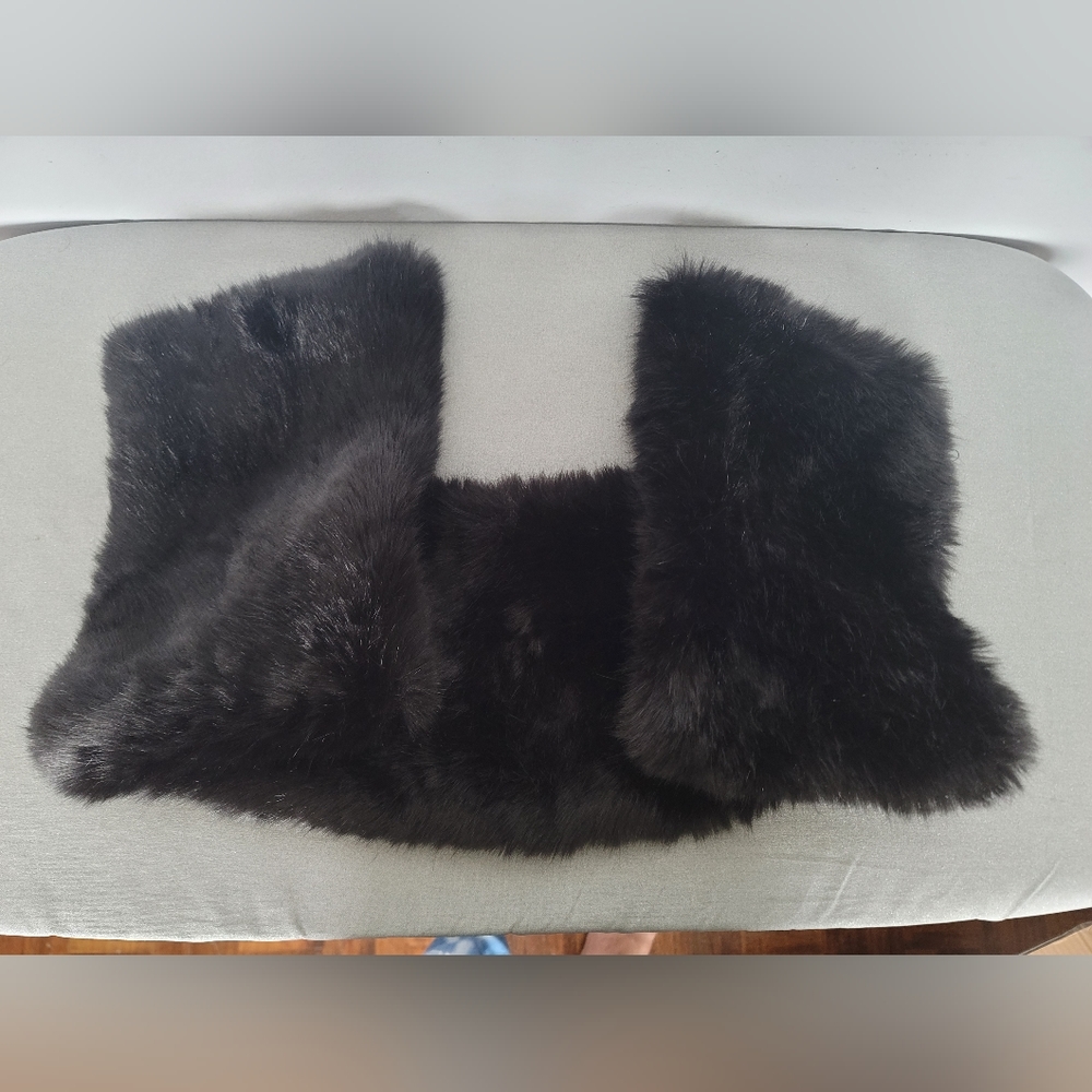BAILEY- FAUX FUR SCARF BLACK